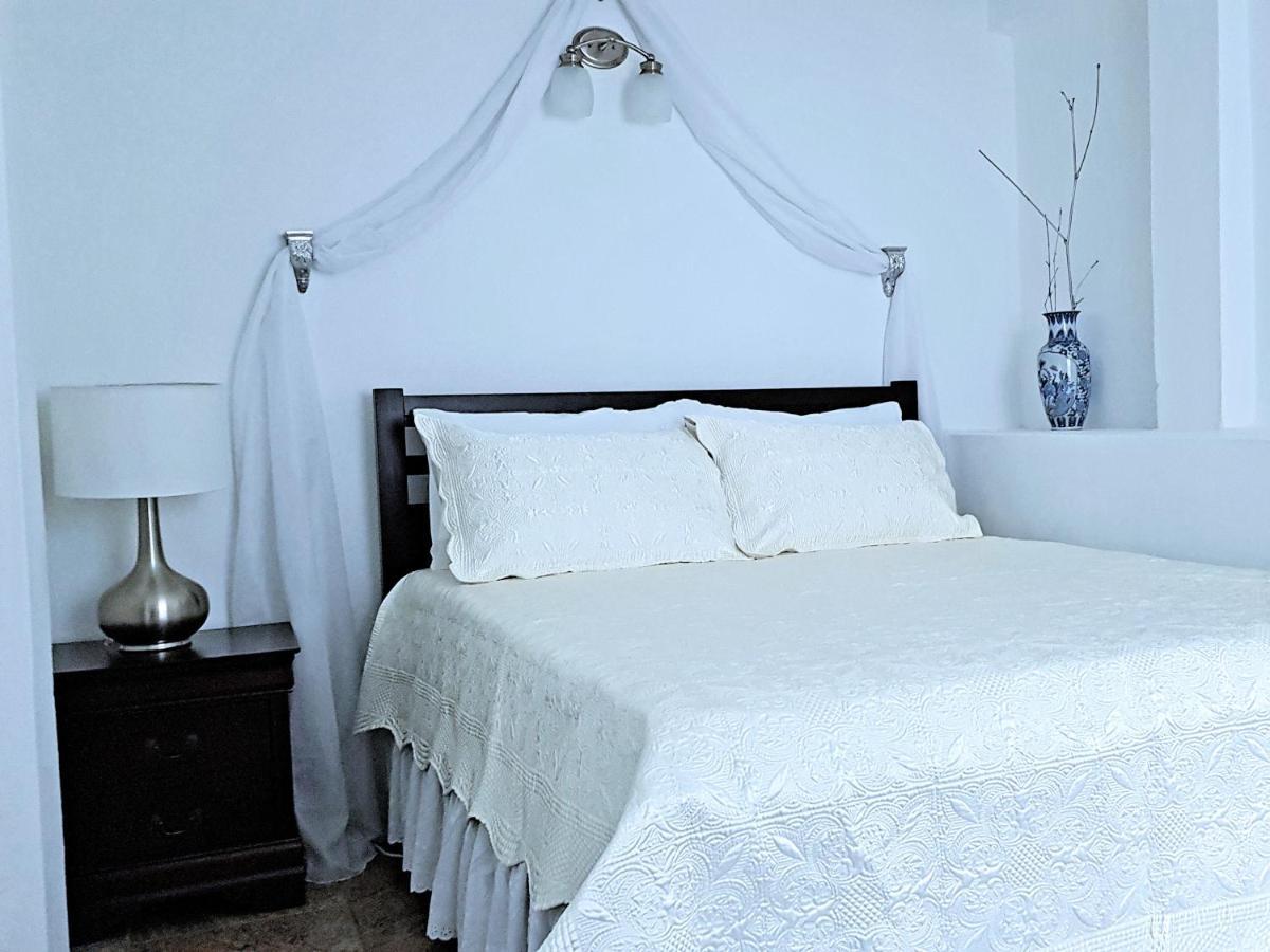 The Suite Spot Apartment - Private Paradise Stay Soufriere Bagian luar foto